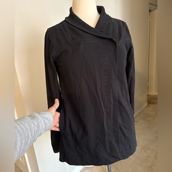 Lululemon Athletica Black Button Jacket - Picture 2 of 12